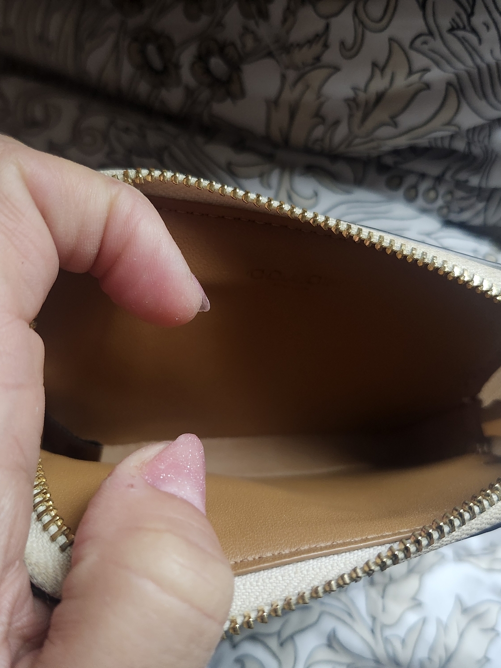 Coach Pebbled Leather Wallet in Light Beige - Picture 4 of 7